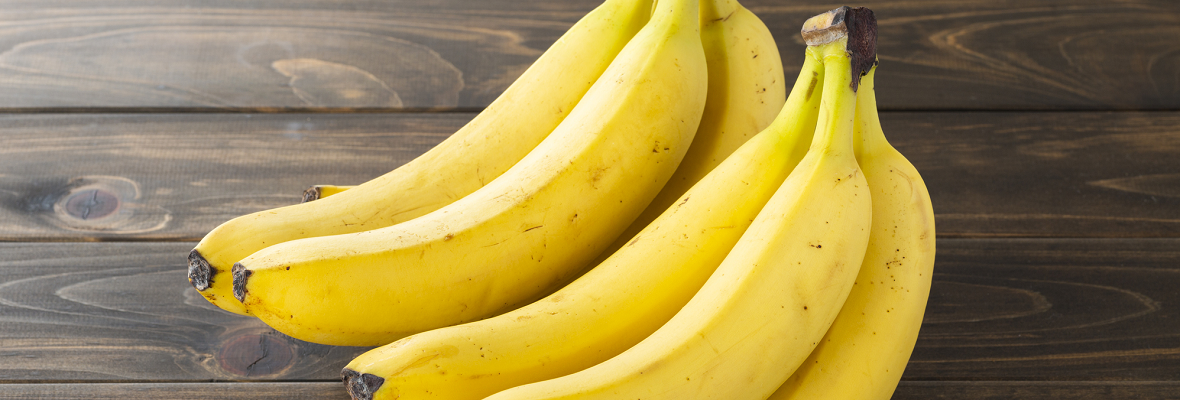 バナナは冷凍して長く楽しもう！ 冷凍するコツや使える保存容器をご紹介